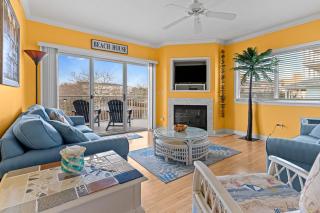Bright 3BR Ocean View Condo Walk to Beach Midtown OC - 5