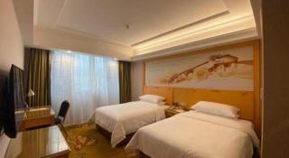 Vienna Hotel Guangdong Shaoguan Ruyuan Yao Cultural Square - Fucheng - 5