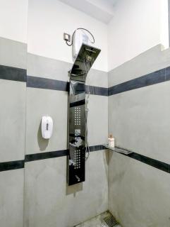 Green Oasis Hirikatiya Apartment - 2