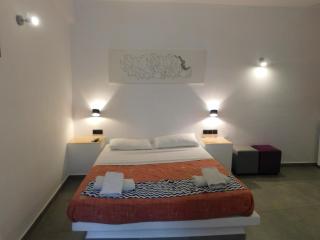 Cave Crafted Suites - 0
