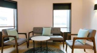 Beijing New World Center Tongpai Hotel - 9