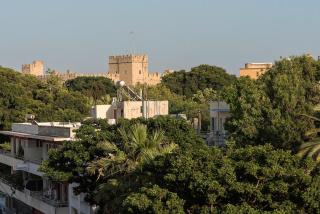 Russelia Suite right in the heart of Rhodes City - 3