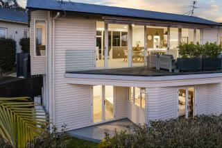 Ocean view Designer Standalone Villa Big Deck - 3