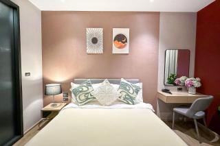 Walk-to-Everywhere Luxury Condo, Central Pattaya - 9