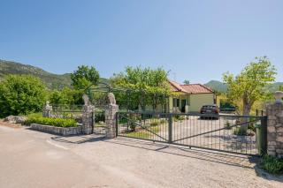 Nika Vacation House - 4