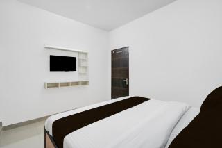 Hotel O Sushant Hotels NSEZ Metro Station - 1