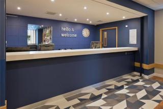 Travelodge Gloucester - 8