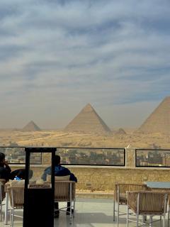 The Sharp Pyramids Hotel - 5