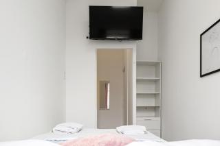 Lovely 6-Bedroom Apartment Near Millennium City - 3