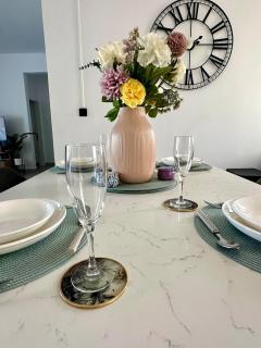 Luxury 3BR Apartment 2 Min Pereybere Beach & Pool - 4