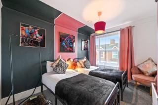 Large Canterbury House Sleeps 14 - Perfect for Family Gatherings - 6