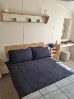 Trecco Bay Porthcawl 2-Bed Caravan Sleeps 6 - 7