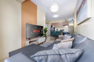 Furnished 2-Bedroom in Avida Towers Riala, Cebu IT Park with Fast WiFi, Netflix, Pool and More - 7