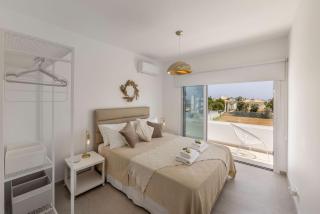 Captain Karas Holidays Apartments - 2