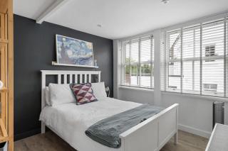 Modern Cottage in Central Exeter - 4