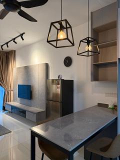 2BR Centre MontKiara 4px 500Mbps - 8