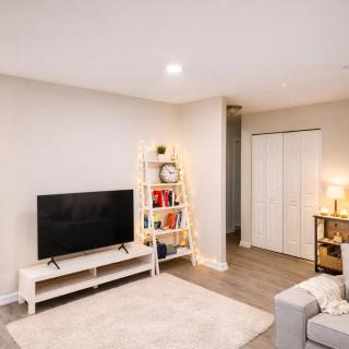 Quiet 2BR Apartment Free Parking I-270&NIST - 7