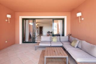 Monte Halcones Hilltop 2 BD Apartment - 4
