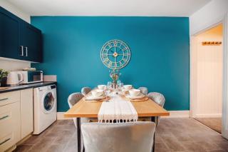 Blue Horizon City Escape Free Parking 12PPL - 3