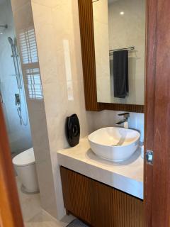 Lake Villa for 8 Guests near BangTao beach & Laguna Golf course - 4