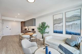 72 Park- Luxury Condo With Private Beach Access - 2