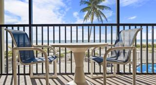 Mariner's Boathouse and Beach Resort by CoolVacay - 2