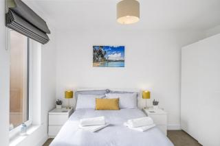 Apartment with Stunning Sea Views Private Parking - 6