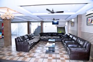 Hotel Meridian Inn - 4