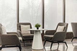 Holiday Inn Oakville Centre by IHG - 3