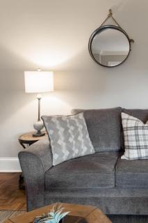 Rare 2 Bed 2 Bath Downtown Condo Near Aquarium - 8