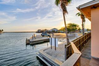 1 Mi to Beach! Waterfront Corpus Christi Getaway - 8