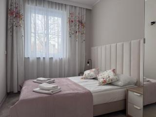 ApartamentyKudowa - Willa Pod Dębami z ogrodem i parkingiem, - 3