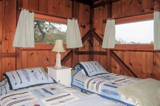 Steps to Lecount Hollow Beach Dogs Welcome - 1