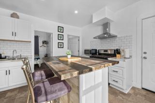 SW Detroit 3BR | 5–10 Min Downtown + Parking - 9