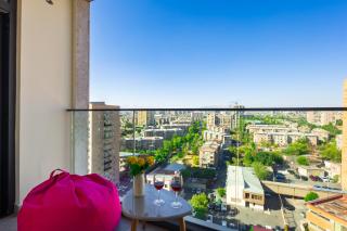 hotelise I Skyview Apartment - 6