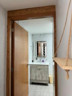 Deluxe Loft Air Conditioning Downtown Parking - 7