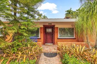 Family Pool Home With Guesthouse - 8