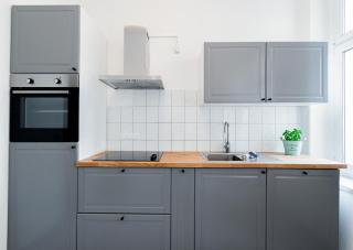 Helle Wohnung mit Balkon & moderner Küche - ideal für Paare mit Kind - 2
