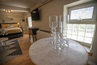 Stylish Queen Suite Near SIU Carbondale - 3