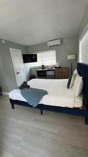 Charming 1BR Escape Near Hollywood & Dania - 7