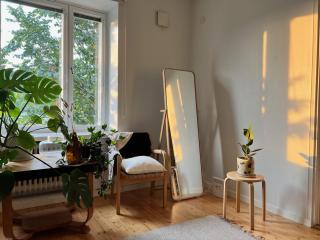 Top-Floor Apartment in Trendy Kallio - 8