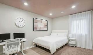 Modern Spacious 5 Bed 4 Bath Home Near Downtown - 3