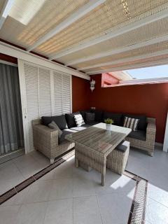 Flamboyant Tree Garden Holiday Home - 3