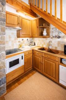 CAL QuEROL PALAU-xemeneia-basquet i tennis - 5