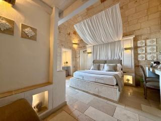 Vittorio Emanuele Charming Suites - 1