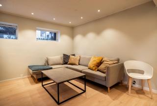 Tromsø City Apartment - 9