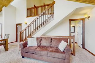 Lakeside Hideaway - 5