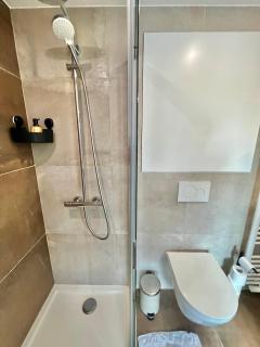 Chic & Bright near Montgomery - 4