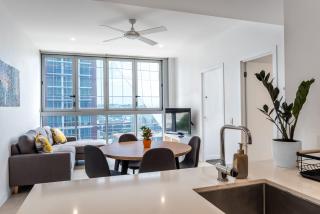 Urban Fortitude Valley Apartment with Pool & Gym - 8