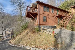 8 Mi to Skiing Porch with Fireplace and Mtn Views! - 5